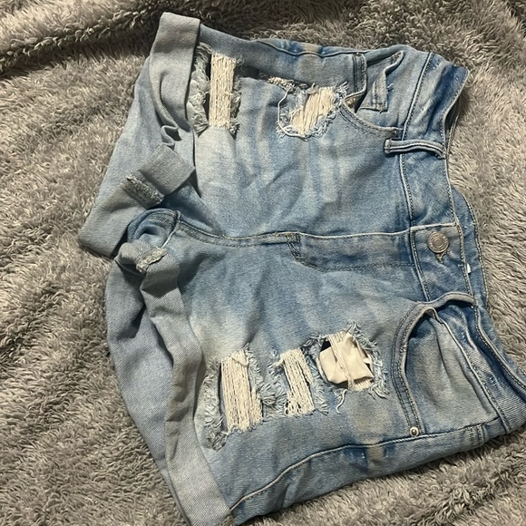 Size medium - Picture 1 of 3